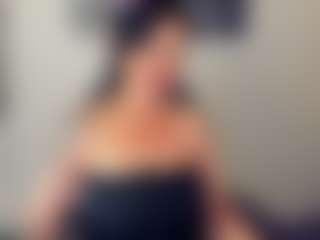 Live cam show with Sara - Femdom on x69.live