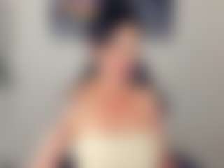 Live cam show with Sara - Public Mature on Free Soda