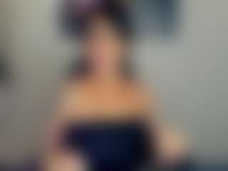 Live cam show with Sara - Spy MILF on Camsoda.co