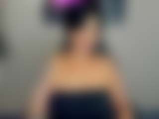 Live cam show with Sara - Trimmed Granny on Nude Live Now