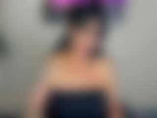 Live cam show with Sara - Moaning on Chatstar