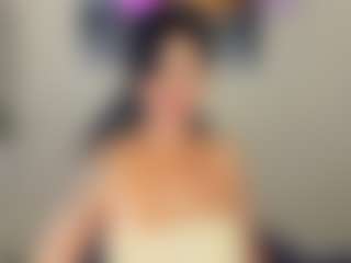Live cam show with Sara - Trimmed Granny on Fling VIP Chat