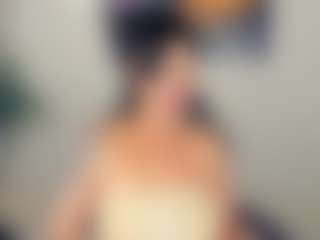Live cam show with Sara - Brown Hair MILF on CamClone