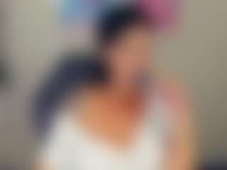 Live cam show with Sara - Interracial on Milfs Live