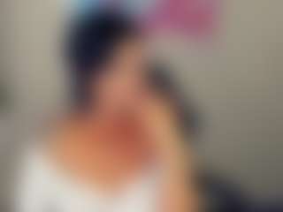 Live cam show with Sara - Interactivetoy Granny on Camming Site