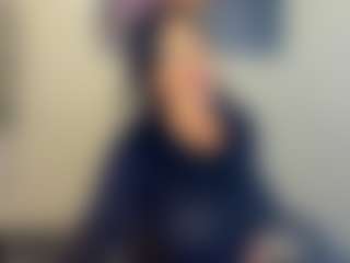 Live cam show with Sara - Moaning on xheatlive.com