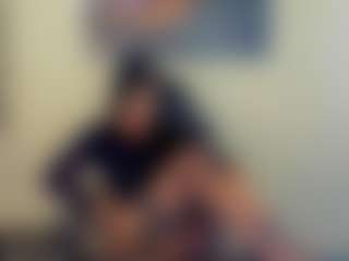 Live cam show with Sara - Granny Brown Hair on xblisslive.com