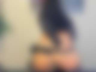 Live cam show with Sara - Dirty on AdultVida.com