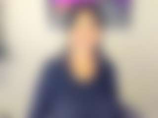 Live cam show with Sara - Trimmed Granny on Milfs Live
