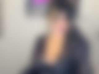 Live cam show with Sara - Body Massage on chickslive.net