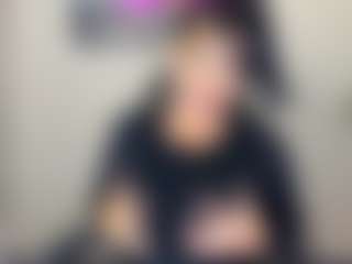 Live cam show with Sara - Lovense Middle Aged on EXY