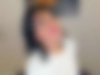 Live cam show with Sara - Mature on sexylive.show