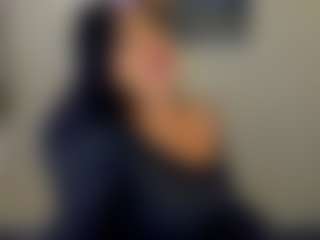 Live cam show with Sara - Flashing on Camsoda