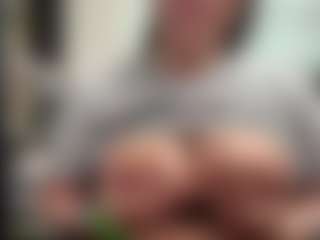 Sadiemaex3's Live Sex Cam Show