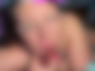 Sadiemaex3's Live Sex Cam Show