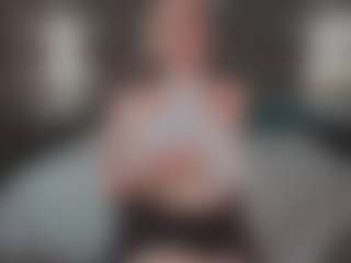 DessieKolesar's Live Sex Cam Show