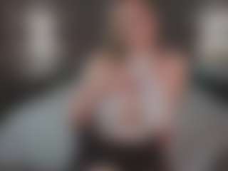 DessieKolesar's Live Sex Cam Show