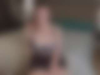 Live cam show with DessieKolesar - Blue Eyes on luckytryst.com