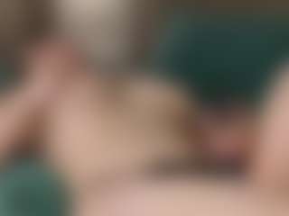 Live cam show with DessieKolesar - Average on Camsoda