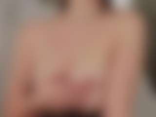 Live cam show with DessieKolesar - Blonde Hair on Camsoda