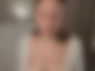 Live cam show with DessieKolesar - Yoga on Hubzter Live