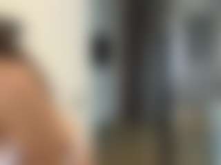 Amina's Live Sex Cam Show