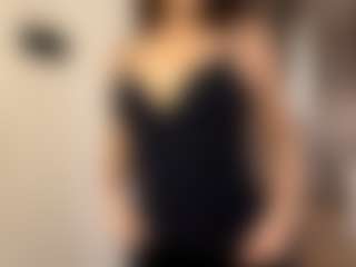 Live cam show with Amina - Average on Camsoda