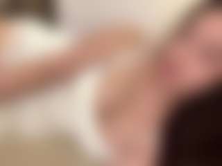 Live cam show with Amina - Blonde Hair Teen (18+) on Camsoda