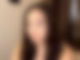 Live cam show with Amina - Hairy Pussy on Milfs Live