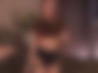 Live cam show with GwynHornsby - Tiny Tits on SmokeAndPoke
