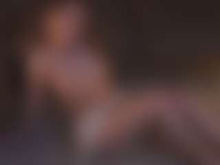 Live cam show with GwynHornsby - Tiny Tits on hrnylive.com