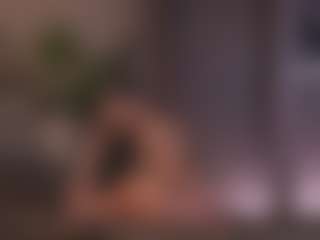 Live cam show with GwynHornsby - Moaning on Camsoda