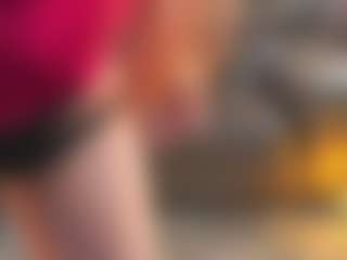 Live cam show with GwynHornsby - Fetish on Camsoda