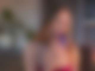 Live cam show with GwynHornsby - Brown Hair on liverealitysex.com