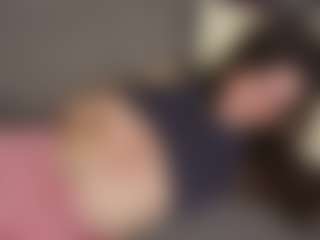 Live cam show with Lana - Cumface on live18s.com