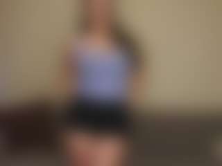 Live cam show with Lana - Cumslut on AdultVida.com
