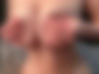 Live cam show with RachelBlinks - Granny BBW on liverealitysex.com