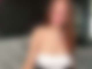 Live cam show with RachelBlinks - Granny Brown Hair on Camsoda