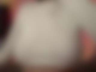 Spettacolo in cam dal vivo con RachelBlinks - Granny Squirt su Camsoda