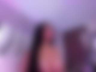 Live cam show with valeria-jade - Nails on madthumbs