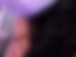 Live cam show with valeria-jade - Nails on Gym Cam Girls