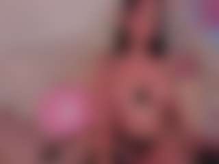 Live cam show with Alisson-Harperr - Deepthroat on Camsoda
