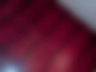 Live cam show with Alisson-Harperr - Striptease on Camsoda