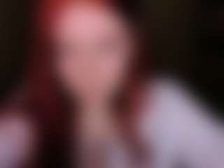 Live cam show with LaylaGlamm - Doggy on Stripli.com