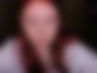 Live cam show with LaylaGlamm - Teasing on pussylord.com