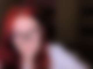 Live cam show with LaylaGlamm - Moaning on pussylord.com