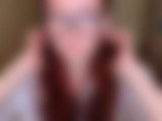 Live cam show with LaylaGlamm - Submissive on xDating