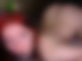 Live cam show with LaylaGlamm - Moaning on CamSodaAdn
