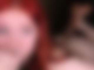 Live cam show with LaylaGlamm - Moaning on googirlz