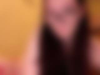 Live cam show with LaylaGlamm - Cute on Camsoda